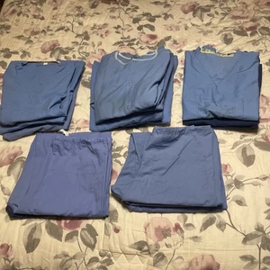 Women’s Scrubs Lot Of 17 Hospital Scrubs Size Small And Xtra Small - Picture 1 of 7