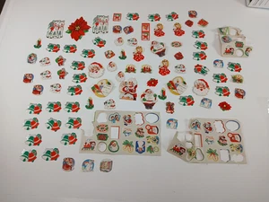 VTG 100+ Christmas Gummed Stickers Seals 1950s ~ Santa Bells Snowmen Poinsettia - Picture 1 of 11