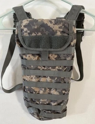 Mochila de hidratación Condor Tactical Molle gris camuflaje Foto 1 de 4