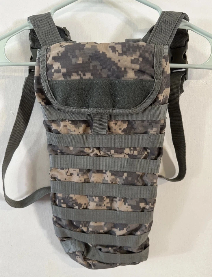Mochila de hidratação Condor Tactical Molle cinza camuflada - Imagem 1 de 4