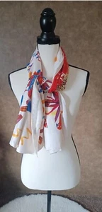 New 100% Silk Cream White and Rare Bird Design Spring Summer Scarf from Paris - Picture 1 of 9