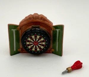 NEU PHB aufklappbare Schmuckschatulle Midwest of Cannon Falls Dartscheibe mit Schmuckstück - Bild 1 von 8