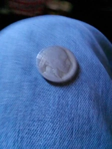 1928 5C Buffalo Nickel - Picture 1 of 6