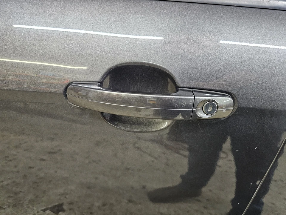 二手前外门把手 适合:2016 福特福克斯门把手 仅前门把手 — 第 1/4 张图片