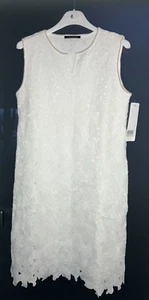 LUISA CERANO Gr. 38 Kleid mit Lochspitze, angesagtes flower-dessign gefüttert - Bild 1 von 6