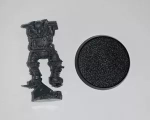 Warhammer 40k Ork Stormboyz Body & Base (E) - Bild 1 von 3