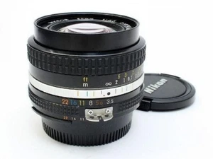 Nikon Ai-s Nikkor 20mm F3.5 Ultra Wide Angle Prime Lens Excellent from Japan F/S - Picture 1 of 3