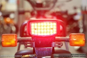 Luz trasera LED señal de giro secuencial ahumada para scooter Honda Ruckus 2003-2025 - Imagen 1 de 8