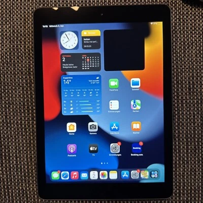 Apple iPad 6.Gen. 32GB, WiFi (Ohne Simlock), 9.7 Zoll - Space Grau - Bild 1 von 4