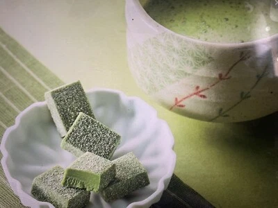 Royce Nama chocolate sabor Matcha 1 caja envío desde Nueva York  Foto 1 de 3