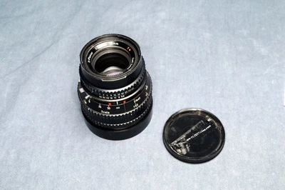 Lente Hasselblad 120 mm f/5,6 S-Planar C T* para sistema Hasselblad 500 serie V Foto 1 de 4