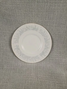 Lynn Fine China Brotteller Untertassen "Christmas Pines Pattern" mit Goldrand  - Bild 1 von 5