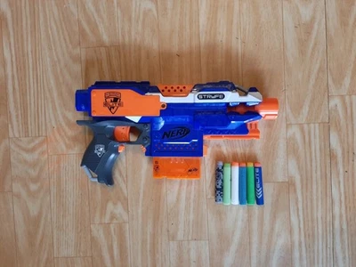 Nerf N-Strike Elite Stryfe blau mit 6er Magazin und 6 Darts, geprüft - Bild 1 von 4