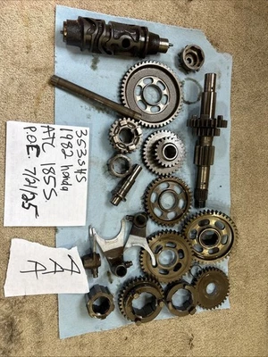 1985 Honda Trx 250 кишки коробки передач 353 - Изображение 1 из 4