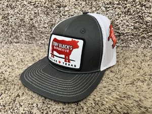 Gorra de camionero Terry Black's Barbacoa Snapback Gorra Malla Parche Logo Dallas Texas - Imagen 1 de 4