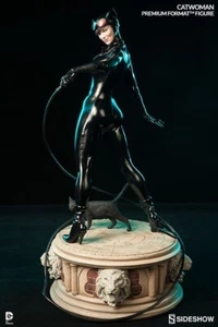 SIDESHOW COLLECTIBLE - DC CATWOMAN Premium Format. SIDESHOW EXCLUSIVE - NEW - Picture 1 of 6