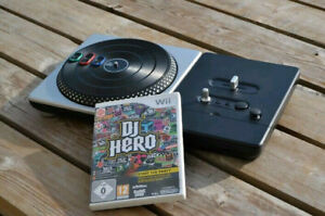 Nintendo WII DJ Hero platine + 1 jeu - Comme neuf- à peine servi