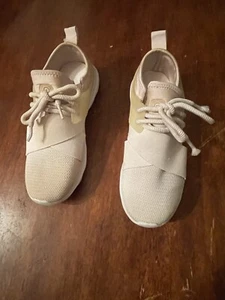 Size 6.5 Woman’s Beige Sneakers By Champion - Picture 1 of 8