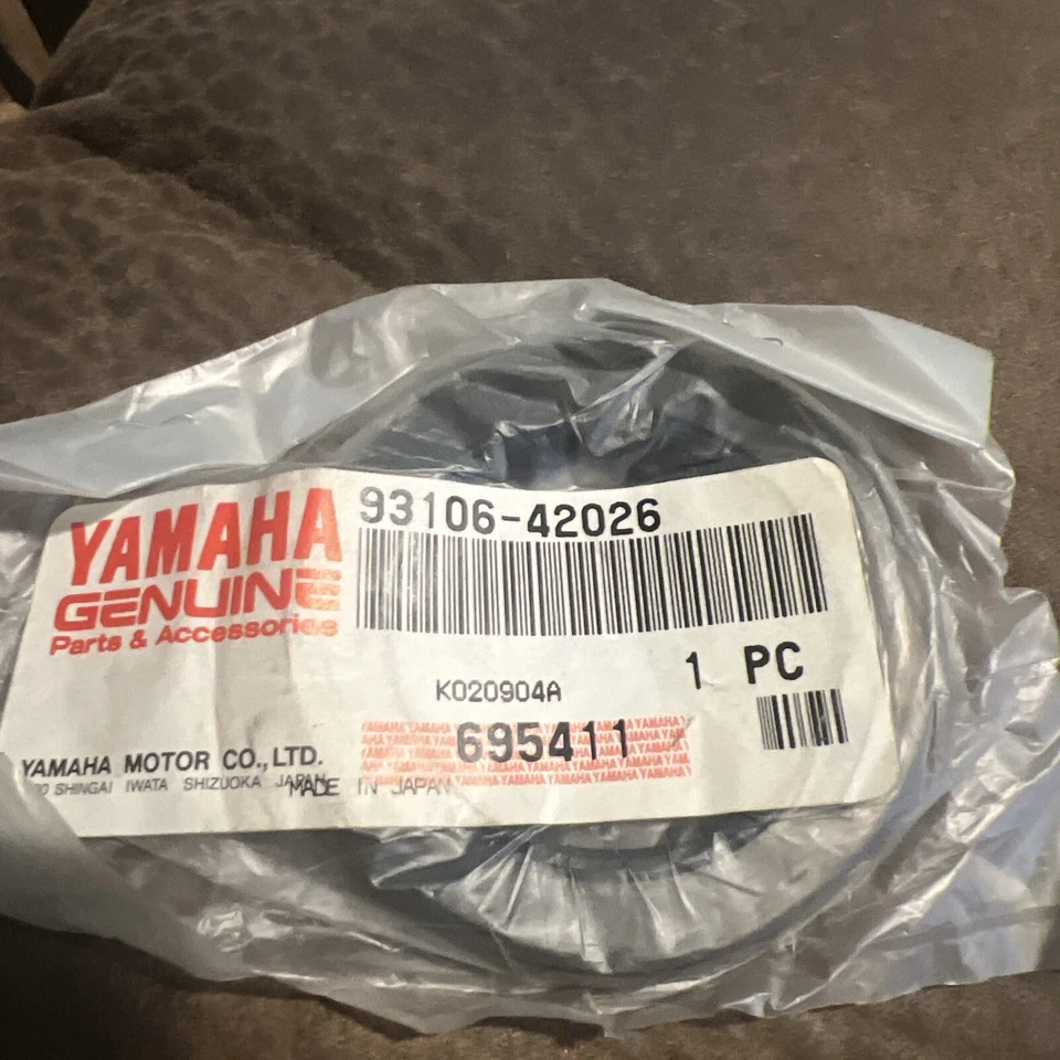 NOS YAMAHA BREEZE FJ1100 BLASTER 200 BANSHEE 350 OIL SEAL PART# 93106-42026-00 Foto 1 de 1