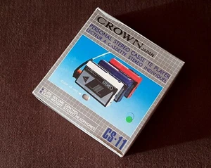 WALKMAN VINTAGE STEREO CASSETTE PLAYER CROWN CS-11 JAPAN NEW RED VERSION - Foto 1 di 14