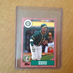 Khris Davis #43 Athletisch Rot 1/25 Hergestellt 2017 Topps Online Mini 1987 - Bild 1 von 1