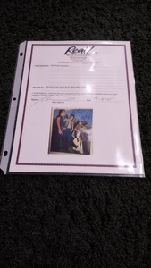 REM - Farbfoto erhalten nach Konzert signiert von allen 4 mit Echtheitszertifikat - Bild 1 von 2