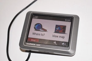 Garmin Bundle  Nuvi 200 Nüvi 200 GPS Touchscreen Navigation Unit w/Power Cable - Picture 1 of 5