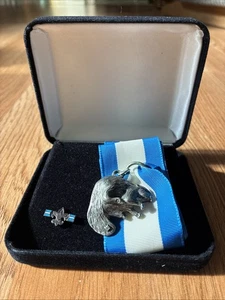 Boy Scouts of America Silver Beaver Award Medal Pin & Original Box Cadet Ribbon - Picture 1 of 12
