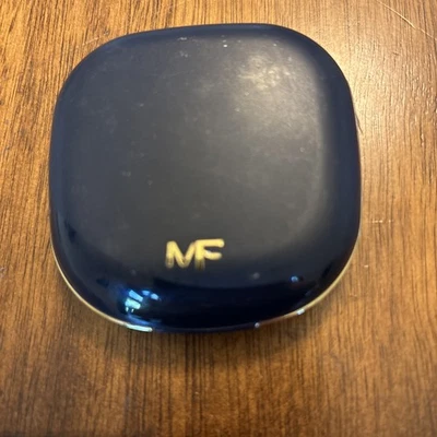 Max Factor High Definition Flawless Complexion Compact Makeup - 109 - Cool Beige - Image 1 of 3