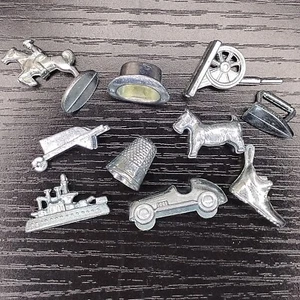 10 Old Monopoly pcs- horse Hat cannon Wheelbarrow thimble Dog iron Boat car Shoe - Picture 1 of 5