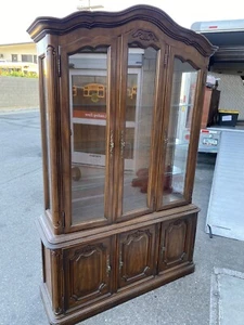 DREXEL Touraine III French Country China Cabinet 260-424-6 - Picture 1 of 11