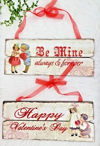 Valentines Day Hanging Wood Signs Be Mine Decor 2 Pc Vintage Style 2 Pc Kids 13" - Picture 1 of 7