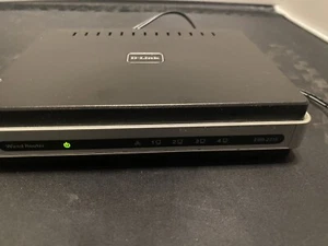 D-Link EBR-2310 4-Port 10/100 Wired Router w/power supply!! - Picture 1 of 4