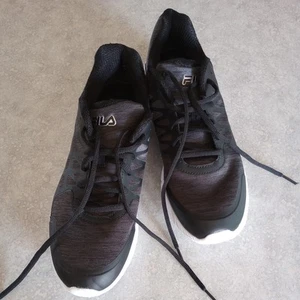 Fila Womens 6 Memory Finity Shoe Foam Gray Black Sports Sneaker sz 11 - Picture 1 of 9