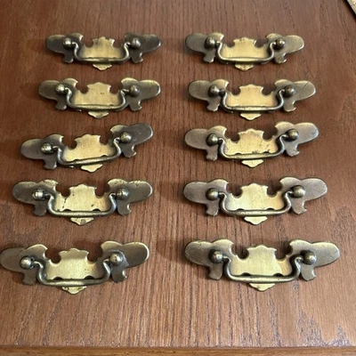 10 Vintage Gilded/Brass Drawer Pulls Ornate Victorian 4.25 In - Image 1 of 4