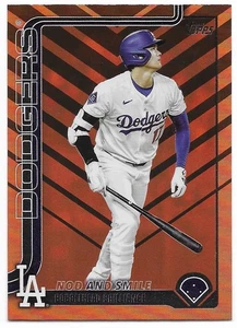 2025 Topps Update Holiday Foil Shohei Ohtani CL (#US84) Dodgers SP - Picture 1 of 2