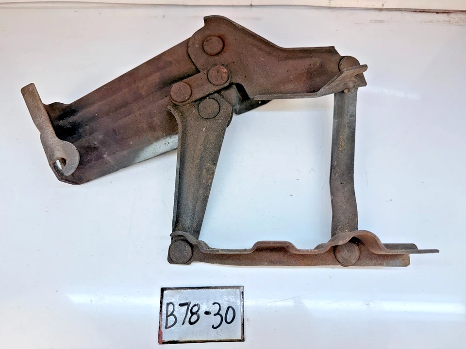 原始设备制造商 1960 雪佛兰 Impala 右握罩铰链乘客侧 1211019 60 B78-30 — 第 1/4 张图片