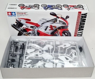 Tamiya 1/12 Yamaha YZF-1000 R1 Escala Plástico - Kit Modelo Bicicleta Foto 1 de 3