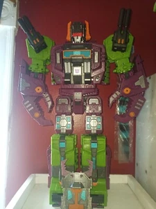 Transformers War For Cybertron Earthrise WFC-E25 Titan Class Scorponok W Manual - Picture 1 of 9