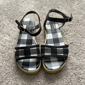 Dolce & Gabbana Kids Sandals Size 32 - Picture 1 of 8