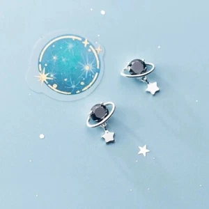 Orecchini a perno goccia stella pianeta nero argento sterling 925 con zirconi cubici - Foto 1 di 6