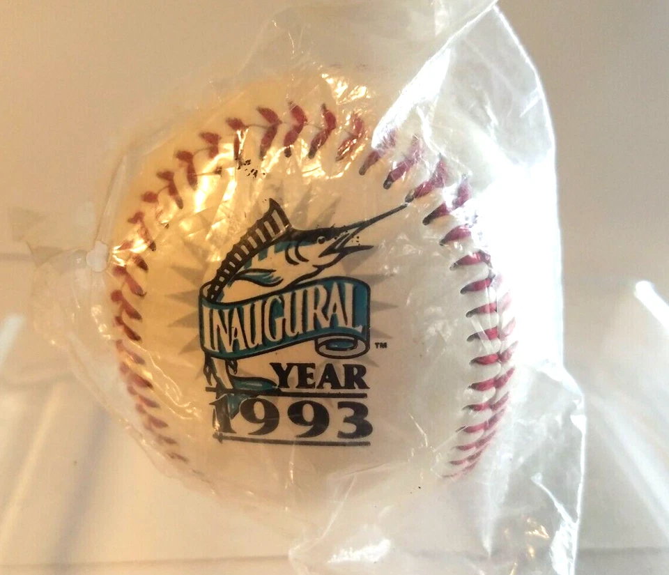  Florida Marlins 1993 Inaugural year Chevron Team Stars Fotoball full signatures - Image 1 of 4