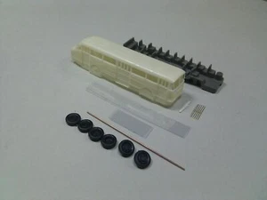 1: 120 Ikarus 66 Stadtbus dreitürige Ausführung - Resinbausatz - Bild 1 von 2