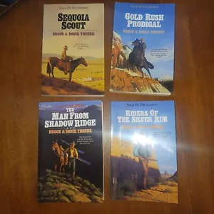 Brock & Bodie Thoene - Saga of the Sierras - 4 Paperbacks Box Set - Foto 1 di 6