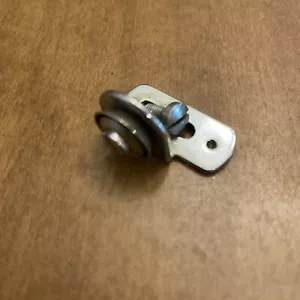 Morse 4300 Sewing Machine Replacement OEM Part Thread Guide - Picture 1 of 3