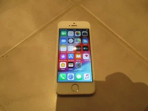 Apple iPhone 5s - 16GB - Weis (Ohne Simlock) A1457 - Bild 1 von 14