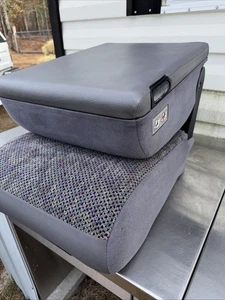 98-01 Dodge Ram 1500 2500 3500 gris oscuro asiento central con consola reposabrazos - Imagen 1 de 6