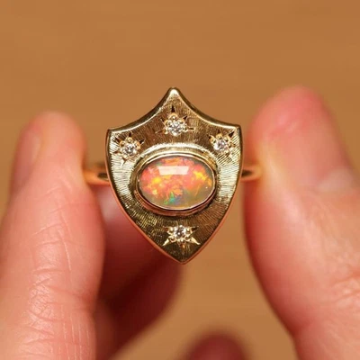 Anillo de boda 21 de oro amarillo macizo y ópalo Welo etíope natural de alta calidad 21 Foto 1 de 3