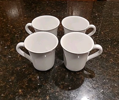 JUEGO (4) tazas de café blancas de caja y barril de 12 oz. Forma/patrón raro. Portugal  Foto 1 de 4