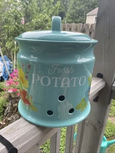 Pioneer Woman 9.5-Inch Potato Keeper 2019 Breezy Blossoms Teal Lid Large - Picture 1 of 4